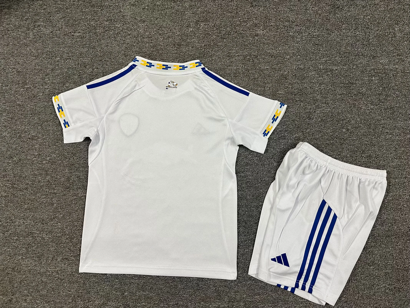Equipamento Criança Leeds United Principal 25/26