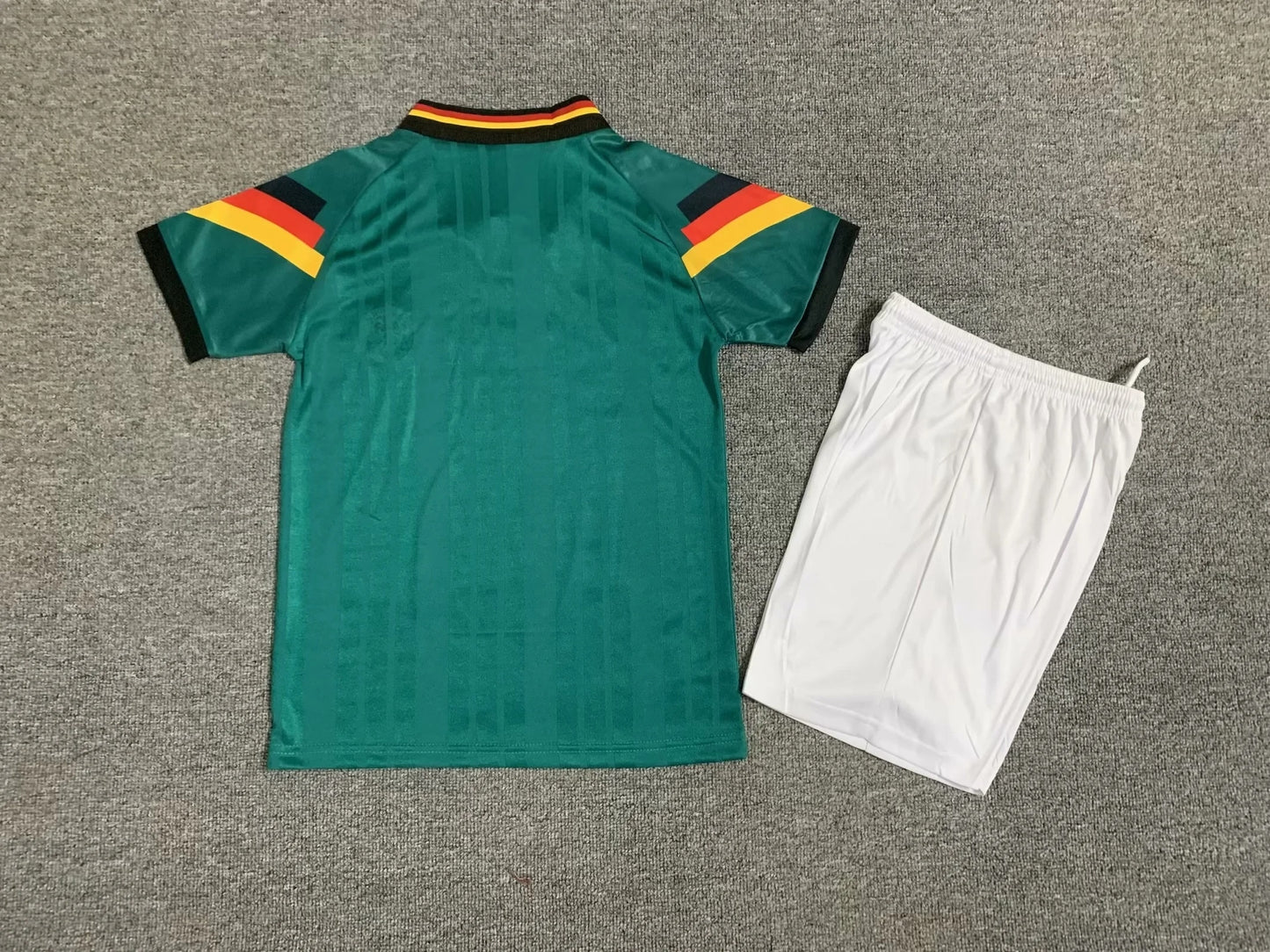 Retro Alemanha Equipamento Criança Alternativa 1992