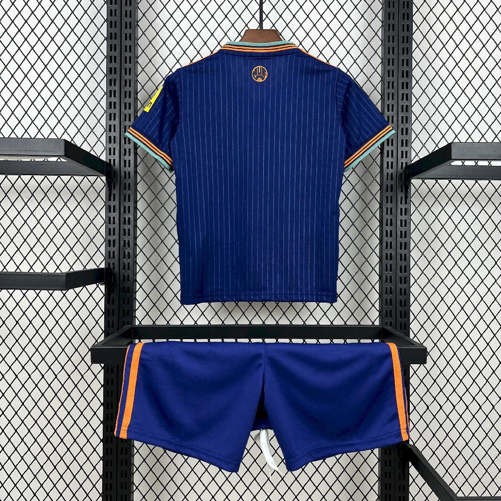 Equipamento Criança Newcastle United Terceiro 25/26