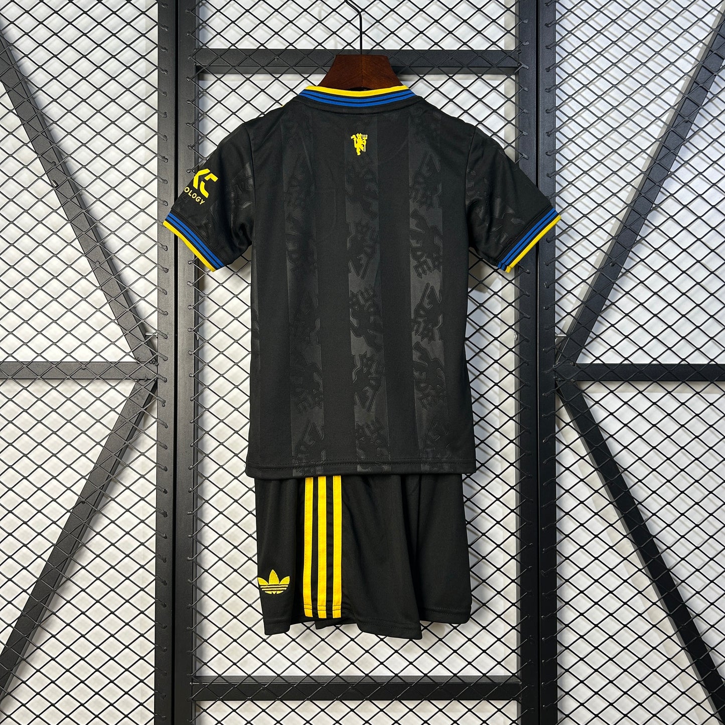 Equipamento Criança Manchester United Terceiro 25/26