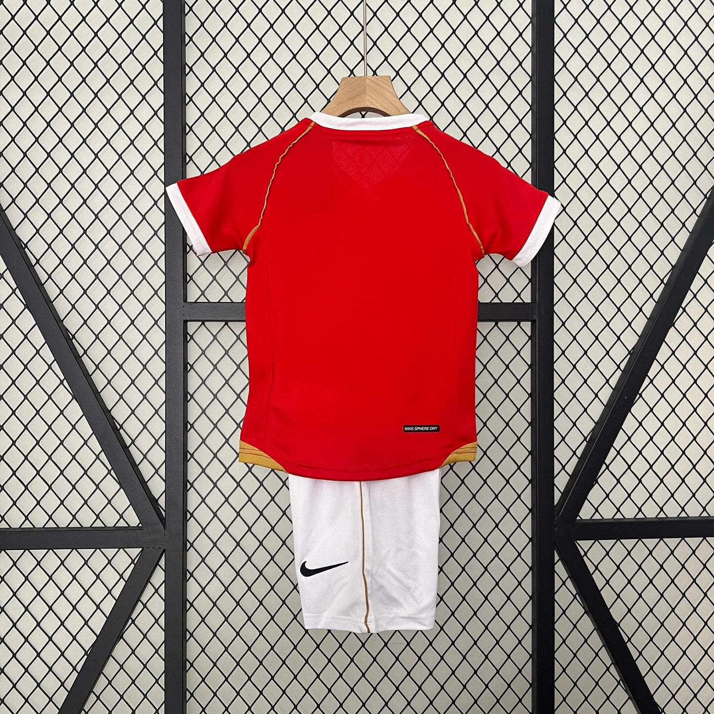 Equipamento Criança Retro Manchester United F.C. Principal 06/07