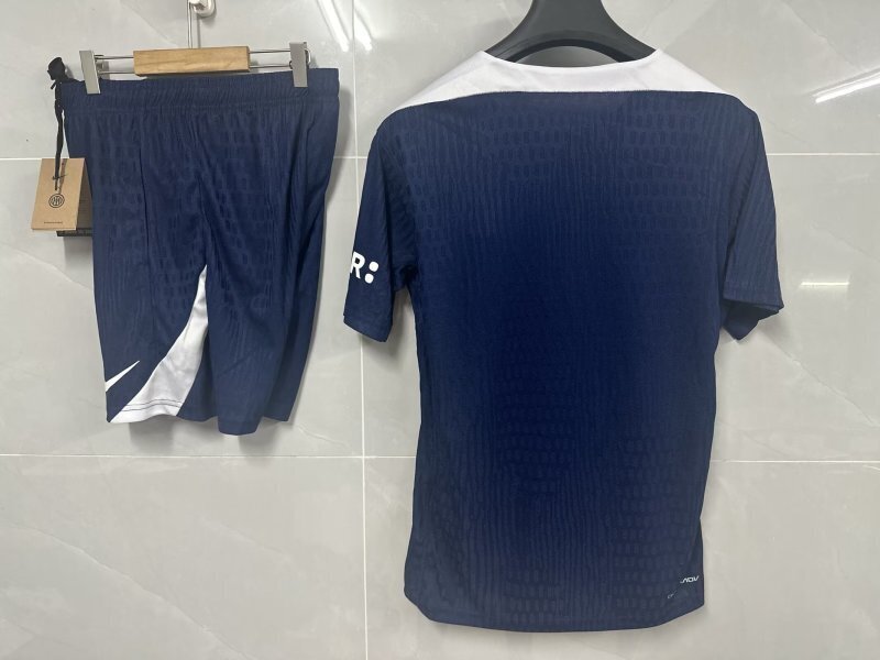 Equipamento Adulto Inter de Milão Treino 25/26