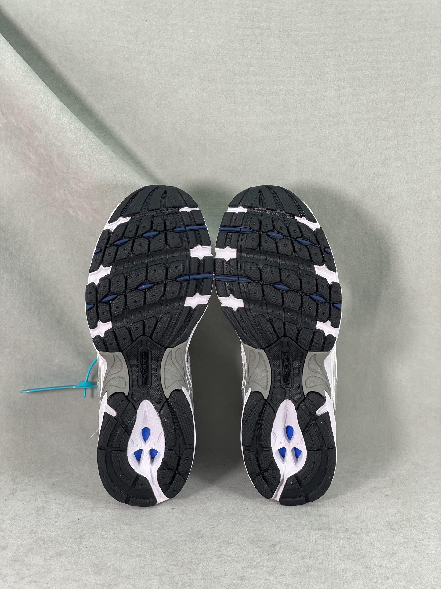 Sapatilhas New Balance MR530