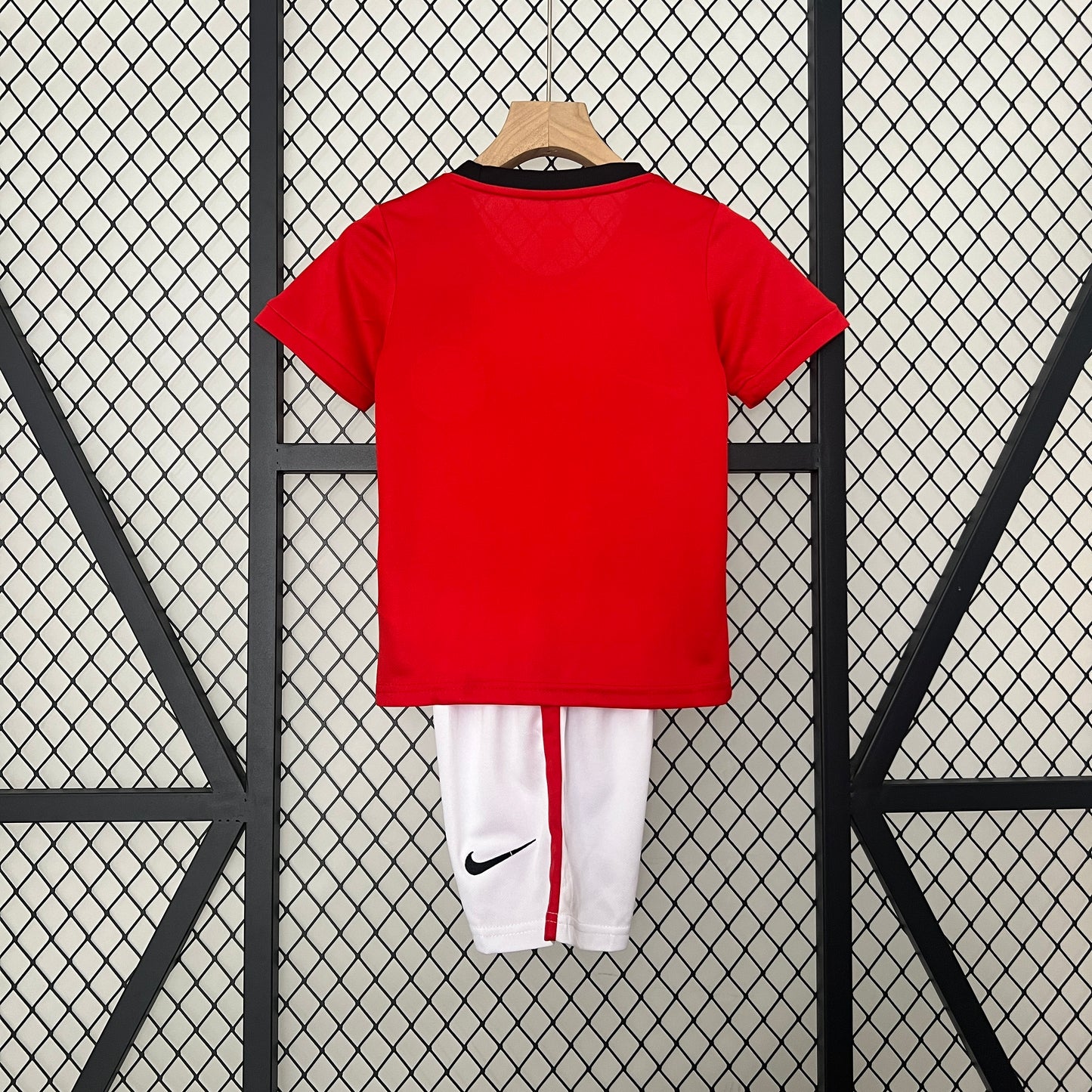 Equipamento Criança Retro Manchester United F.C. Principal 09/10