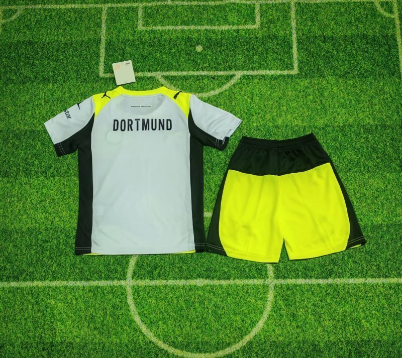 Equipamento Criança Borussia Dortmund Alternativo 25/26