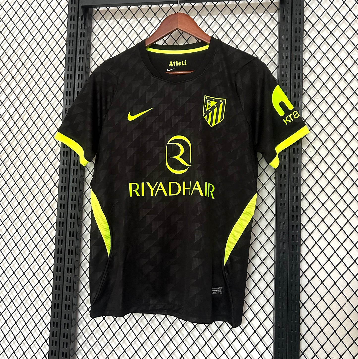 Camisola Atlético de Madrid Alternativa 26/27