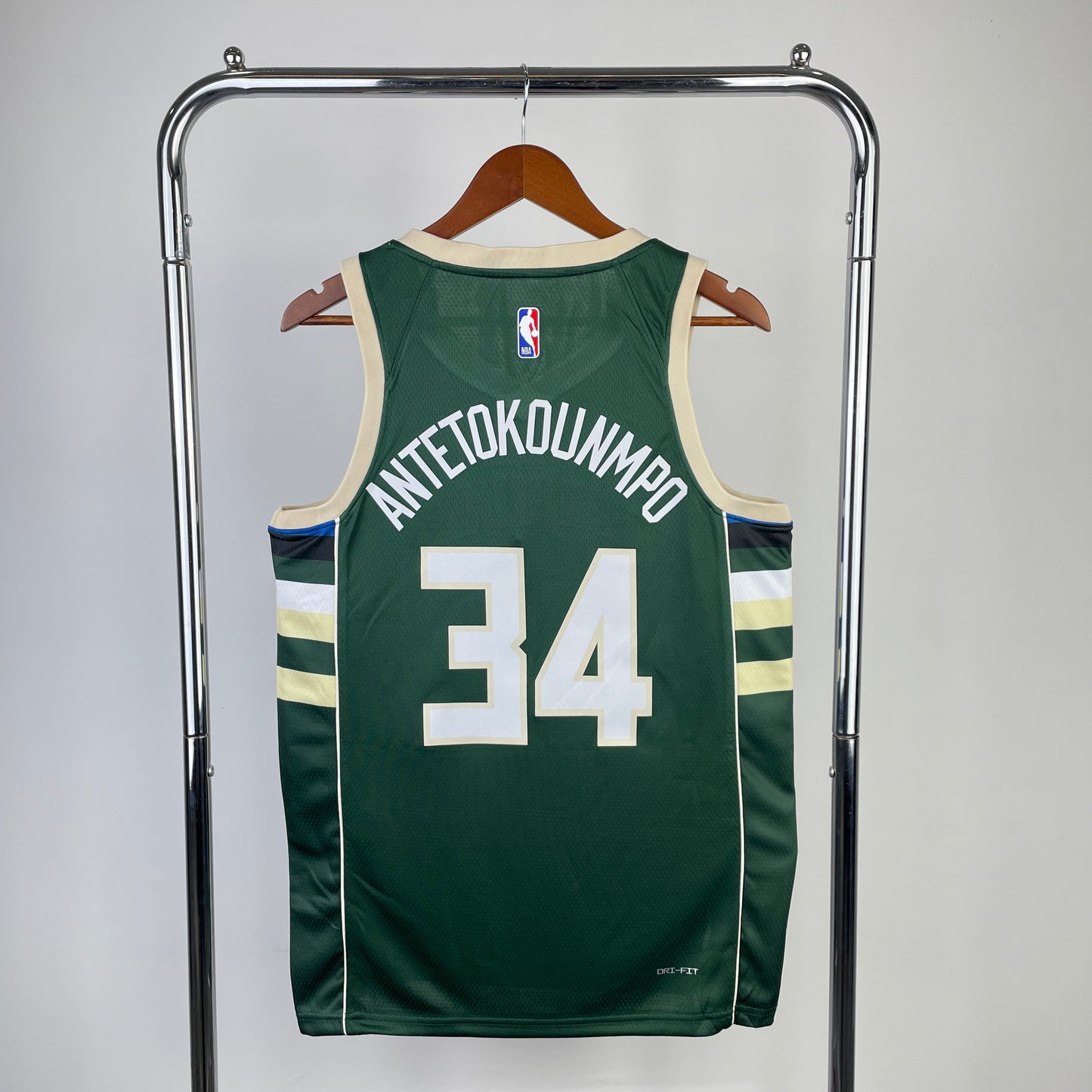 Camisola Milwaukee Bucks - Giannis Antetokounmpo