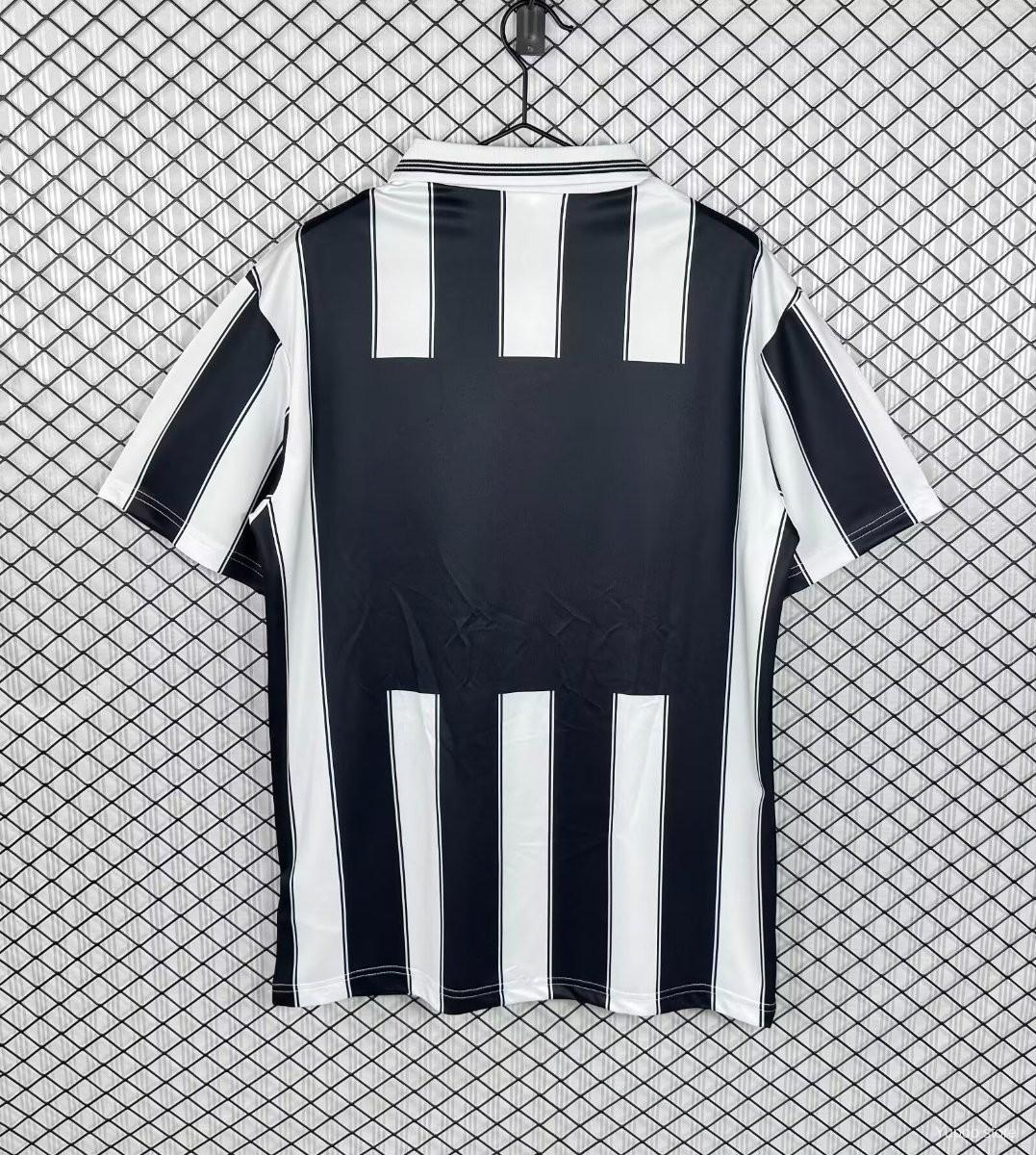 Camisola Retro Beşiktaş J.K. Alternativa 96/97