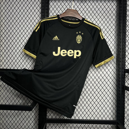 Retro Juventus Terceira 2015/16