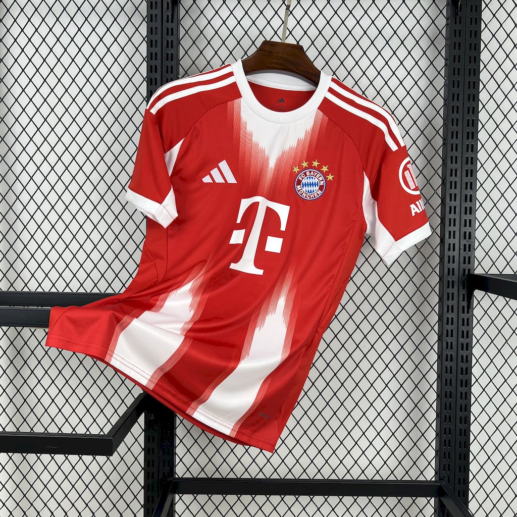 Camisola Bayern Munich Principal 25/26