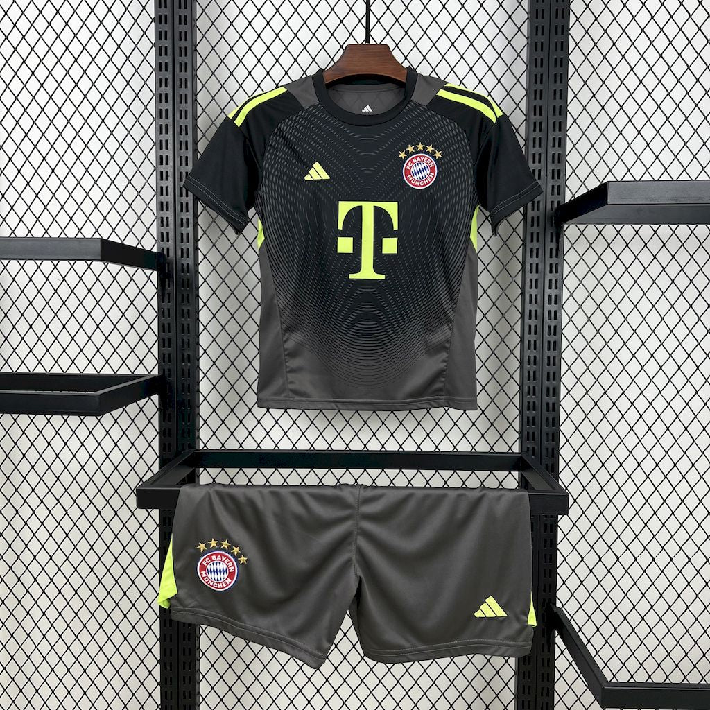 Equipamento Criança Bayern Munich Guarda Redes 25/26