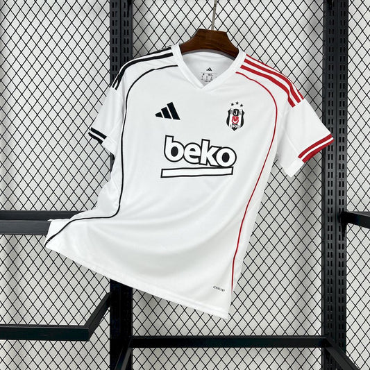 Camisola Beşiktaş Principal 25/26