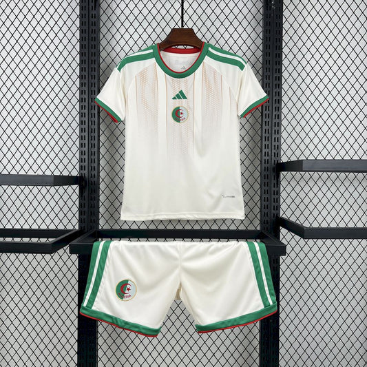 Equipamento Criança Argélia Principal 2026