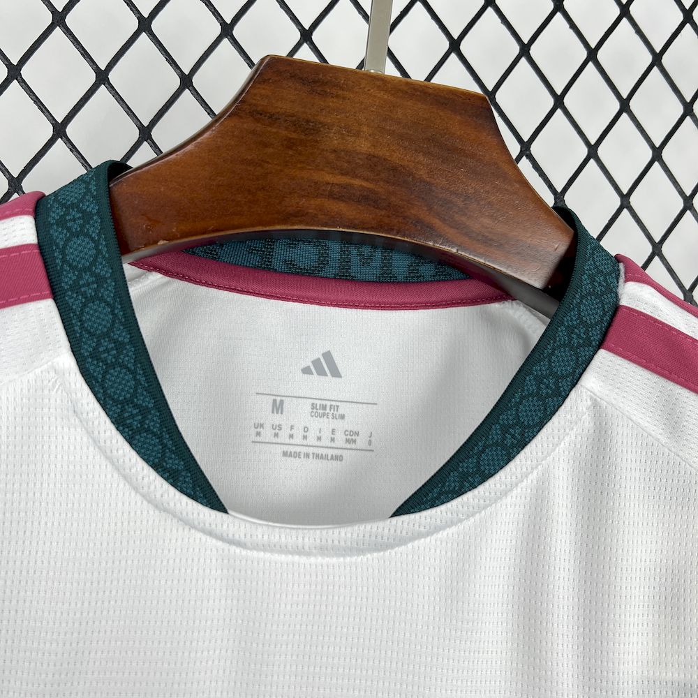 Camisola Real Madrid C.F. Principal 26/27