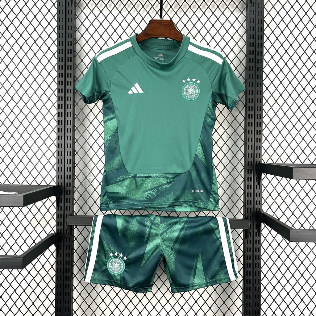 Equipamento Criança Alemanha Guarda Redes 2026