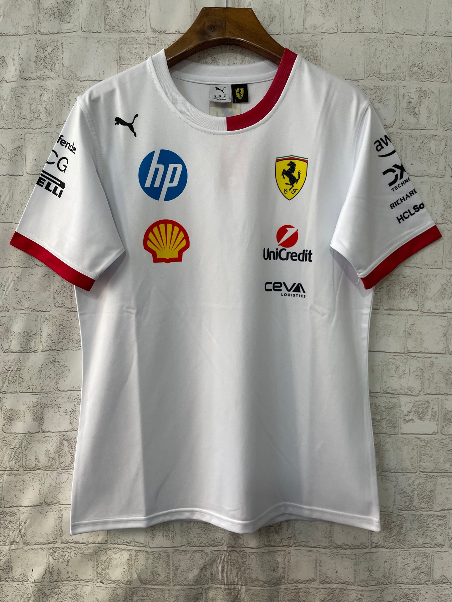 Camisola Scuderia Ferrari 2025