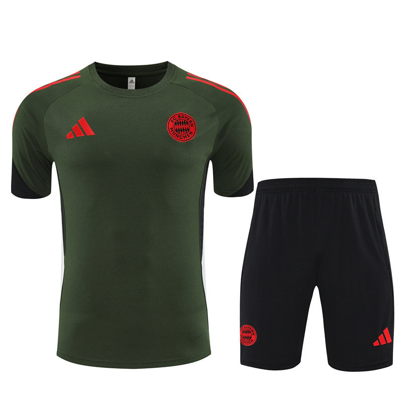 Equipamento Adulto Bayern Munich Treino 25/26