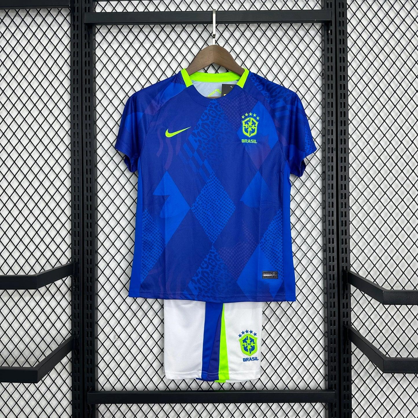 Equipamento Criança Brasil Alternativo 2025