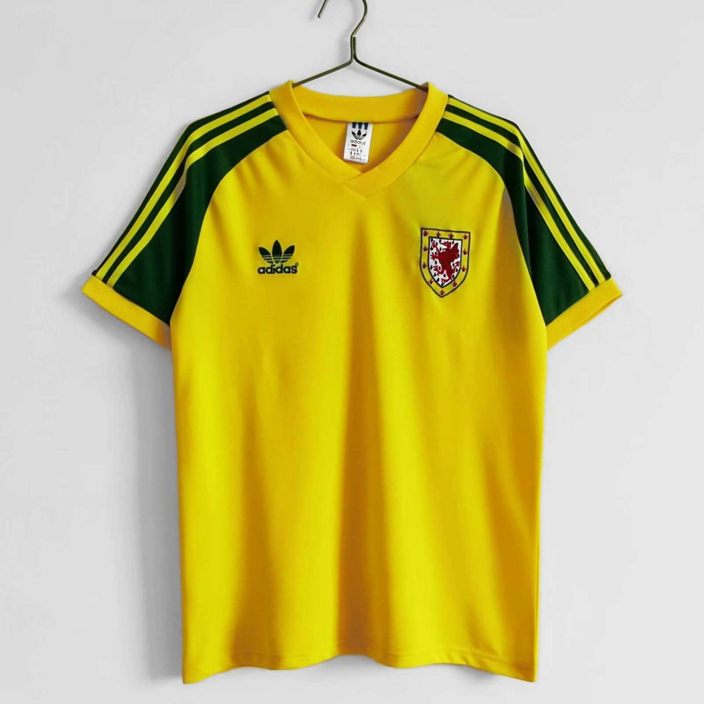 Retro País de Gales Alternativa 1982