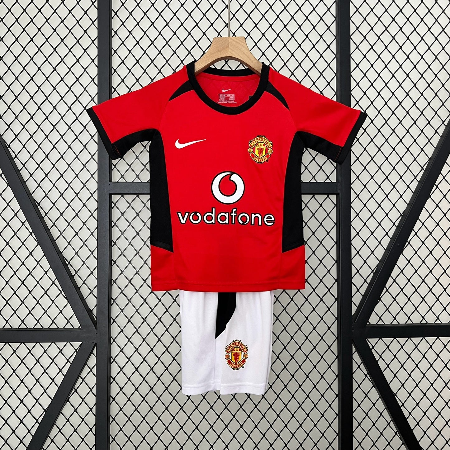 Equipamento Criança Retro Manchester United F.C. Principal 02/03