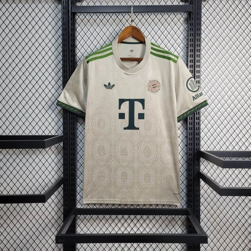 Camisola Bayern Munich Oktoberfest 2025