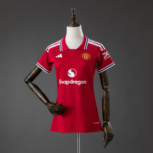 Camisola Manchester United F.C. Principal 26/27 - Versão Feminina
