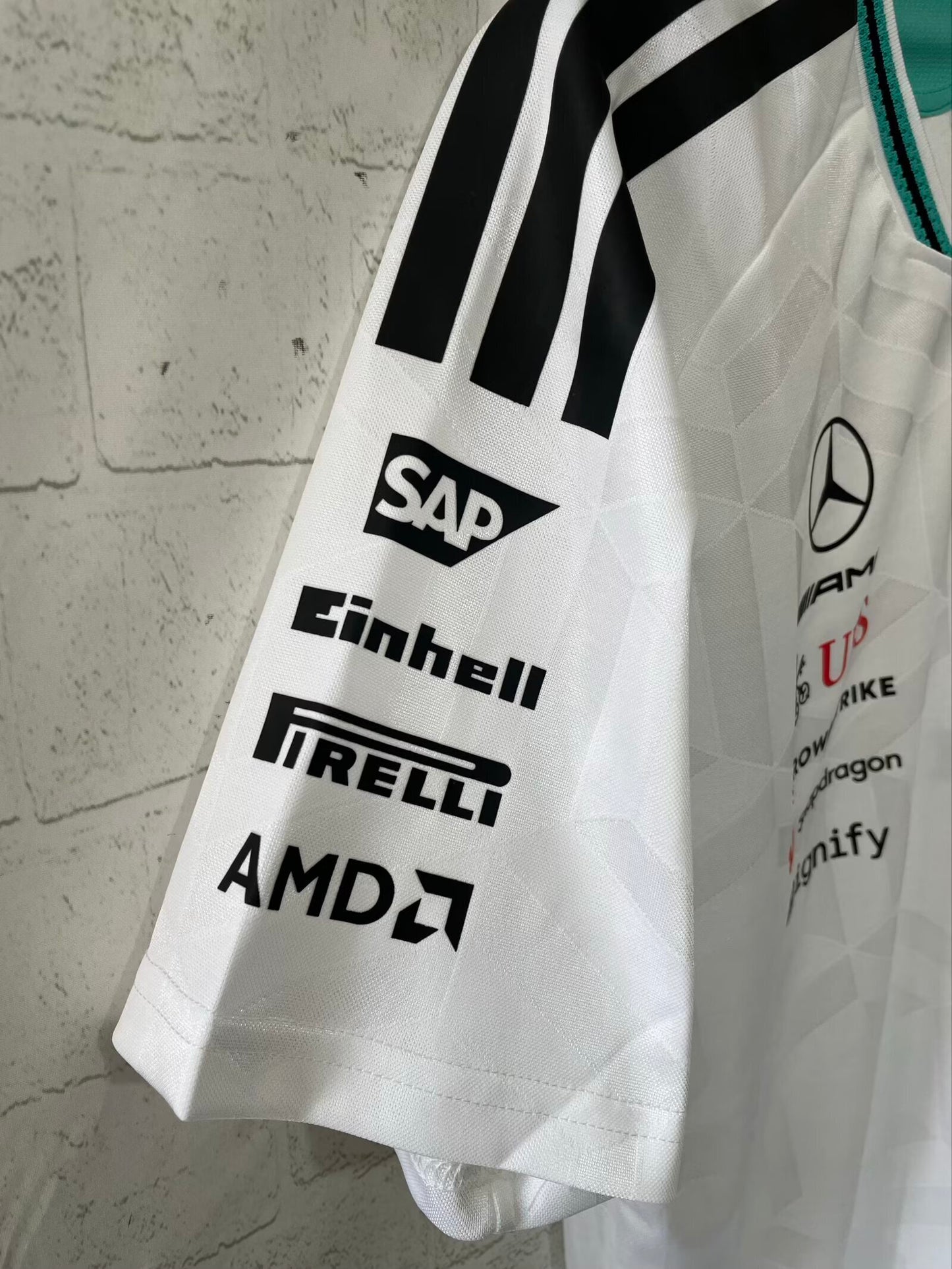 Camisola Mercedes AMG Petronas 2026