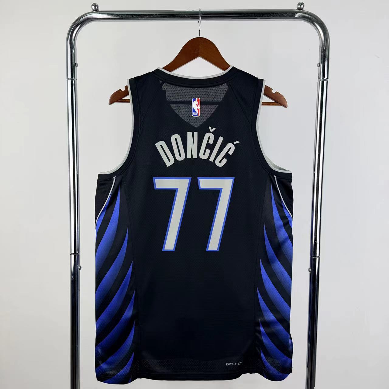 Camisola Dallas Mavericks - Luka Dončić