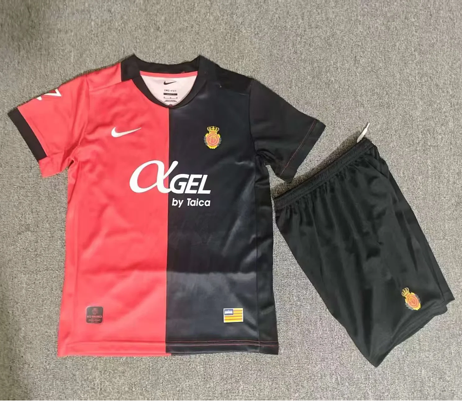 Equipamento Criança RCD Mallorca Principal 26/27