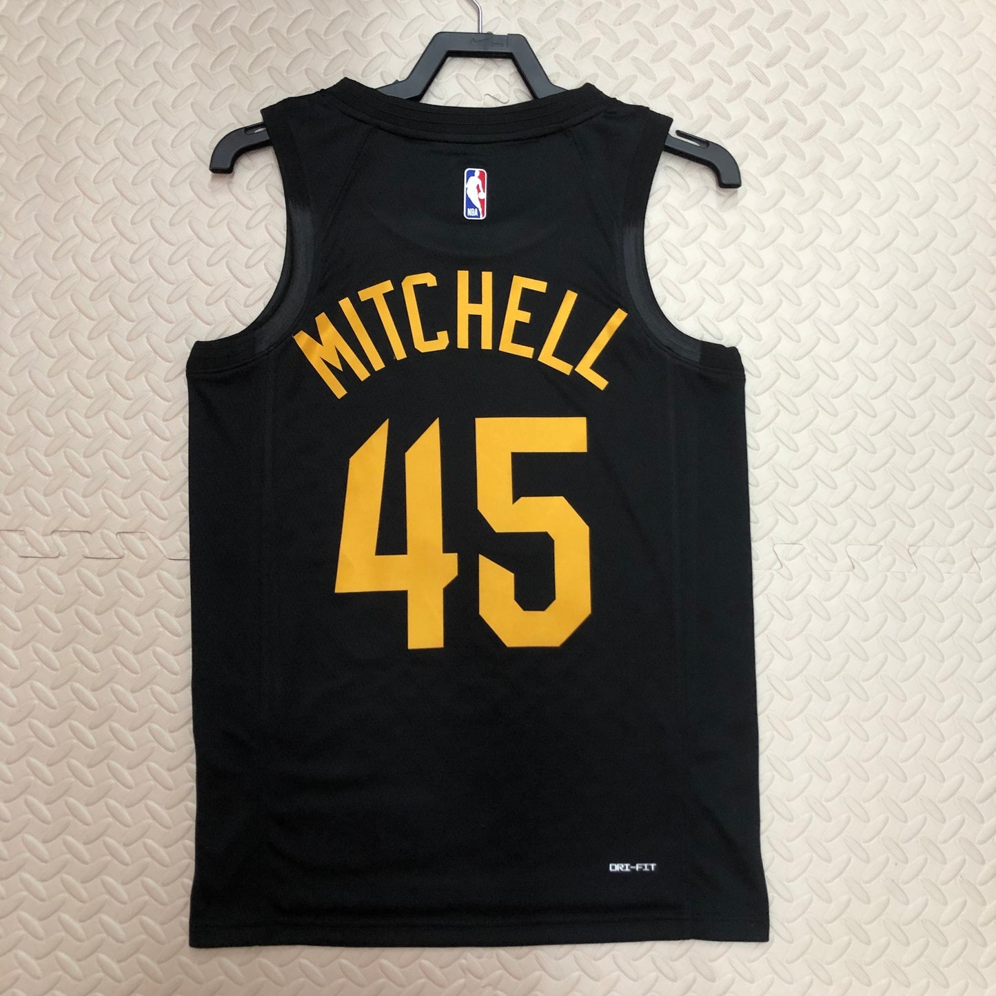 Camisola Cleveland Cavaliers - Donovan Mitchell