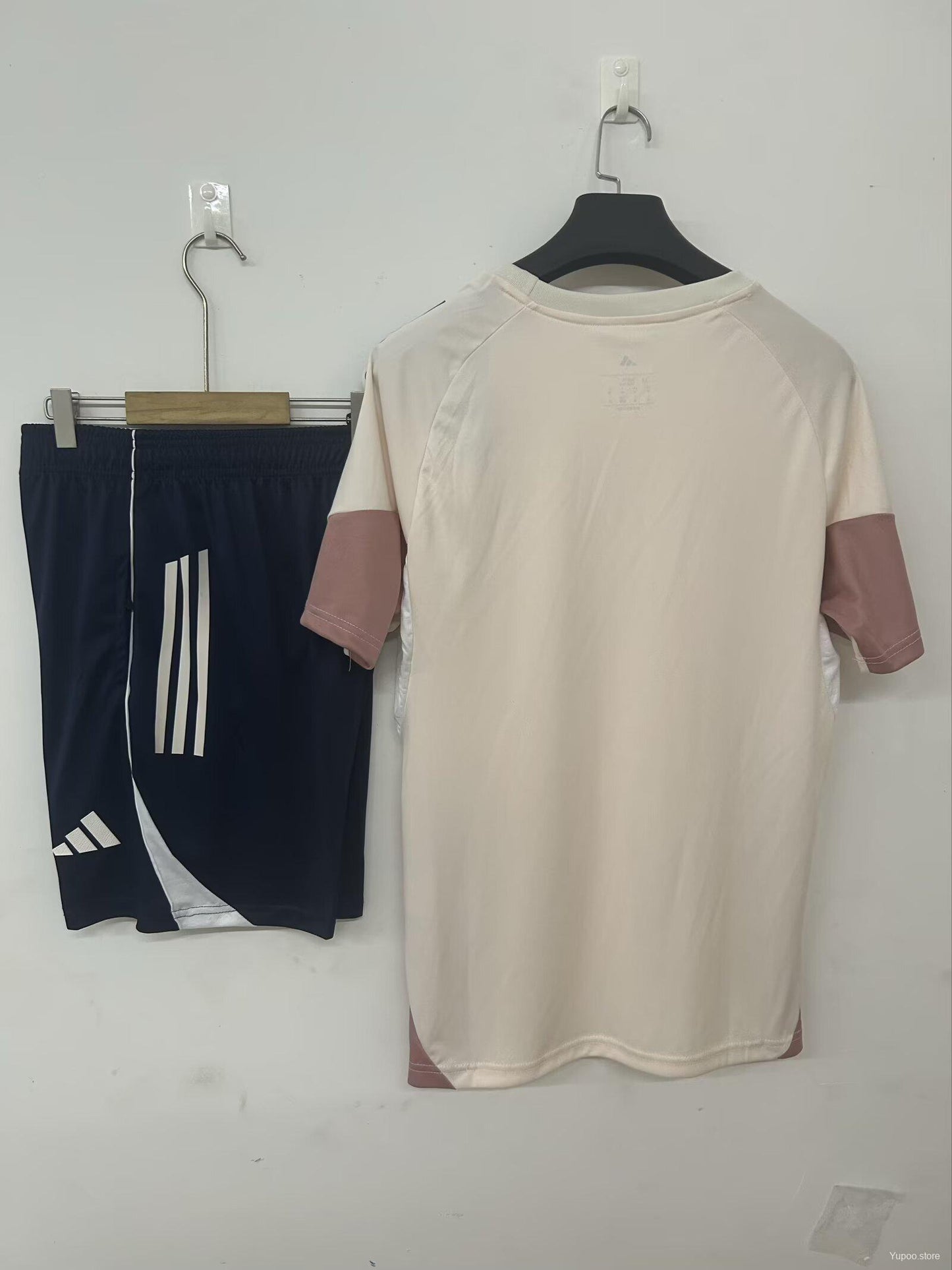 Equipamento Adulto Aston Villa Treino 25/26