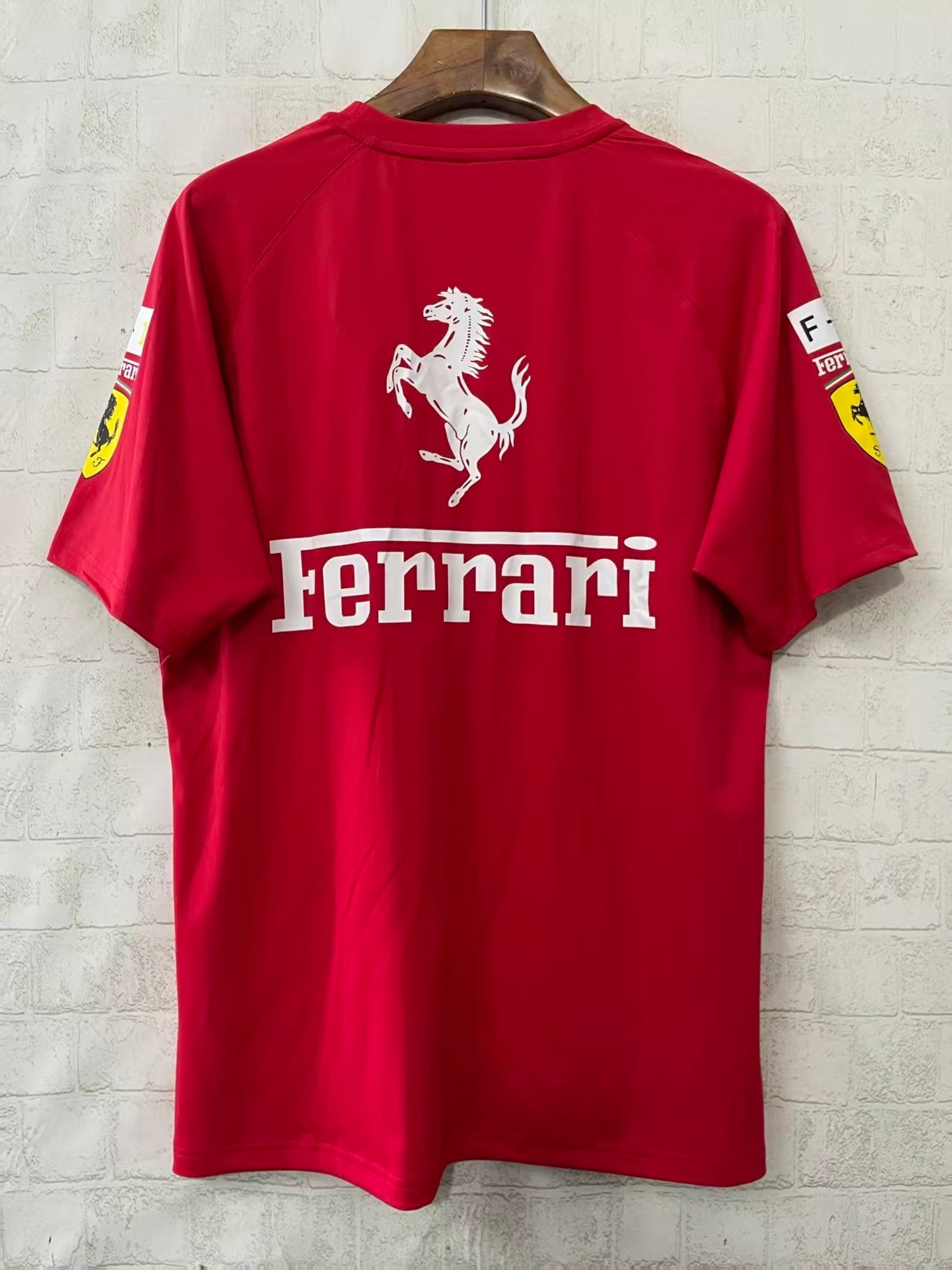 Camisola Scuderia Ferrari 2025