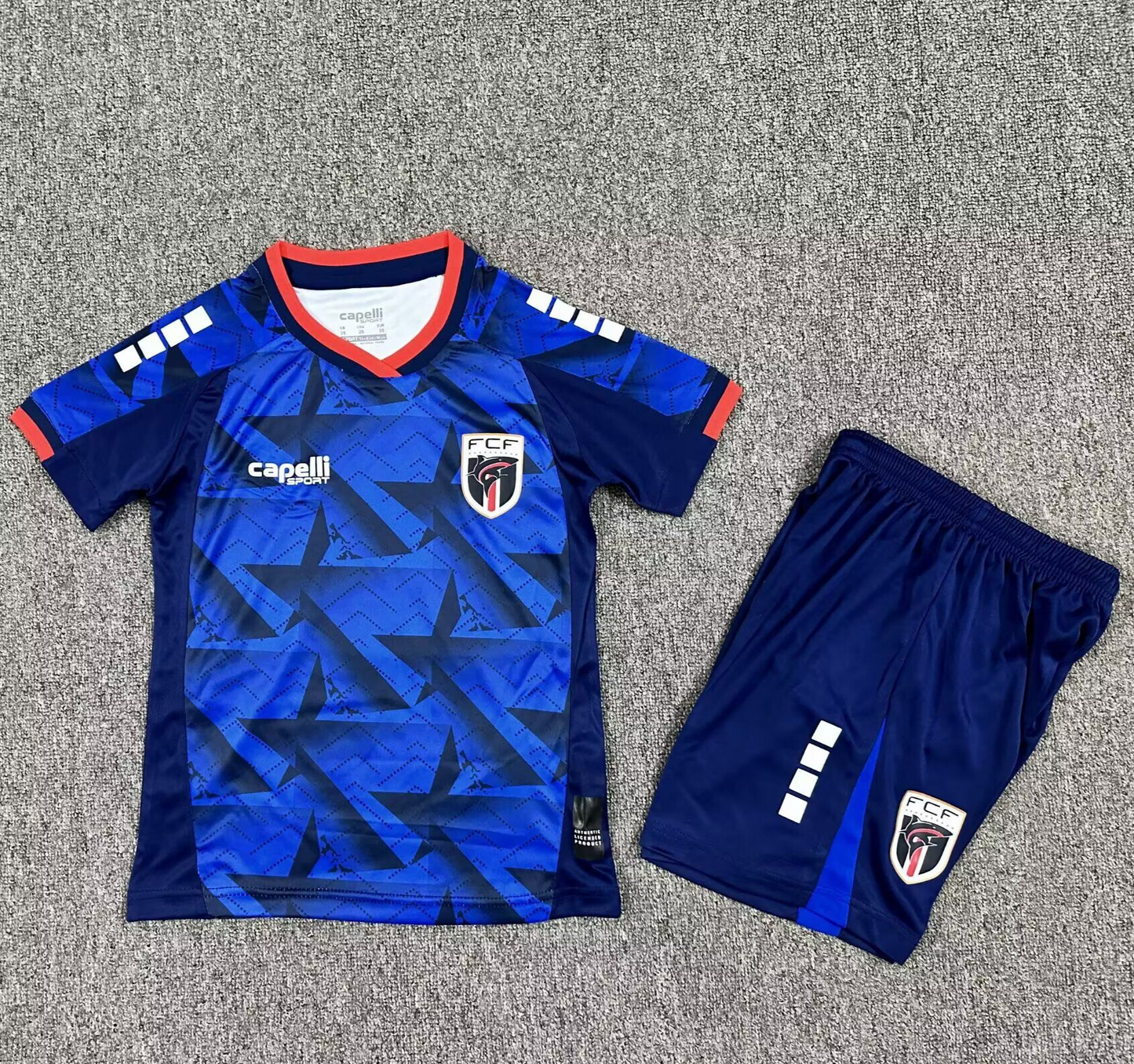 Equipamento Criança Cabo Verde Principal 2026