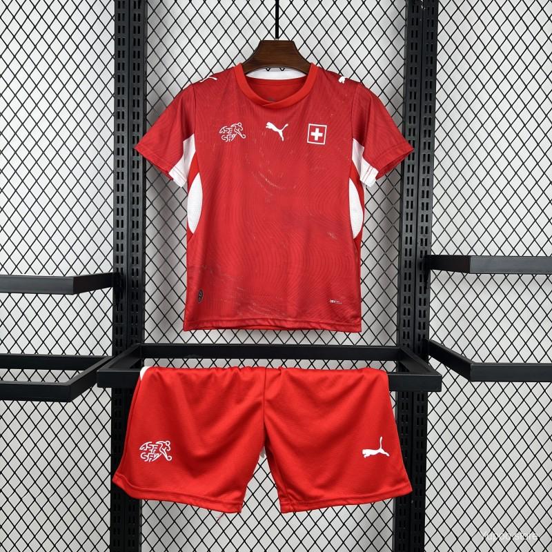 Equipamento Criança Suíça Principal 2026
