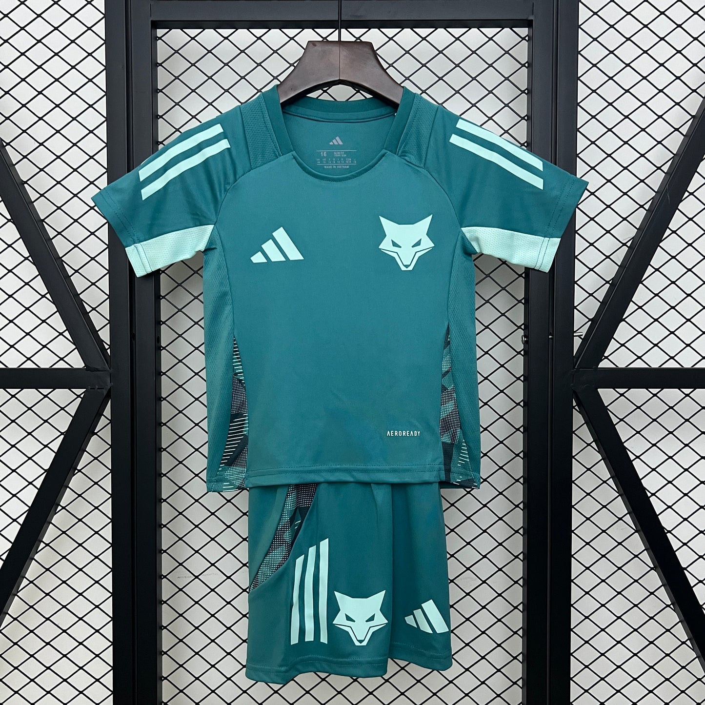 Equipamento Criança Cruzeiro Aquecimento 25/26