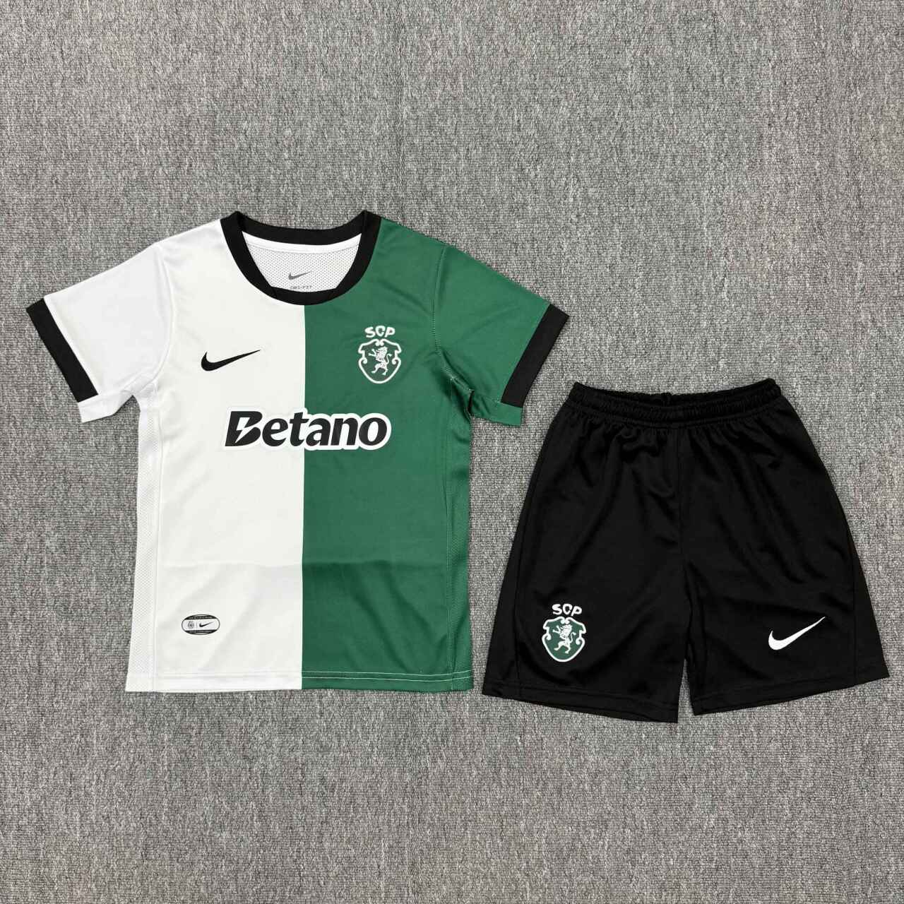 Sporting Equipamento Stromp Criança 2025/26