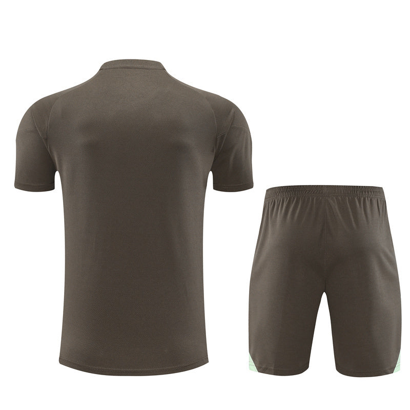 Equipamento Adulto Real Madrid Treino 25/26