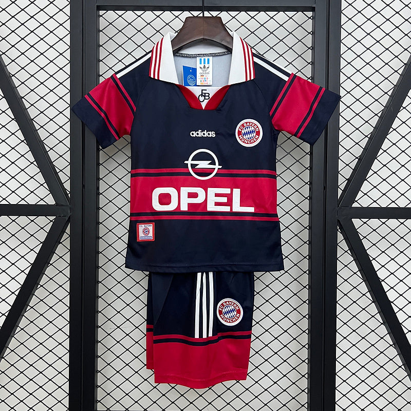 Equipamento Criança Bayern Munich 97/99