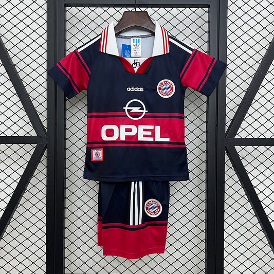 Equipamento Criança Bayern Munich 97/99