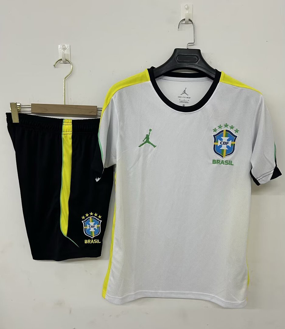Equipamento Adulto Brasil Treino 2026