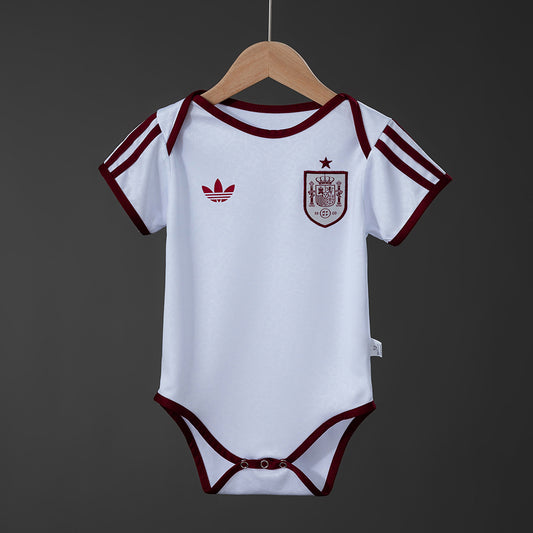 Equipamento Alternativo Bebé Espanha 2026