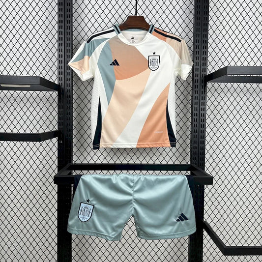 Equipamento Criança Espanha Alternativo 2026