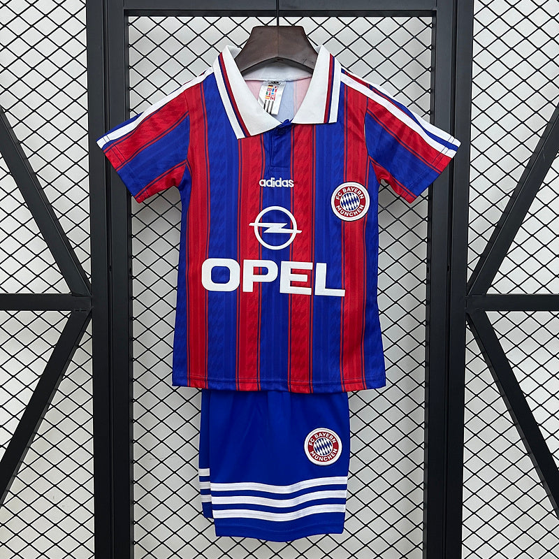Equipamento Criança Bayern Munich 95/97