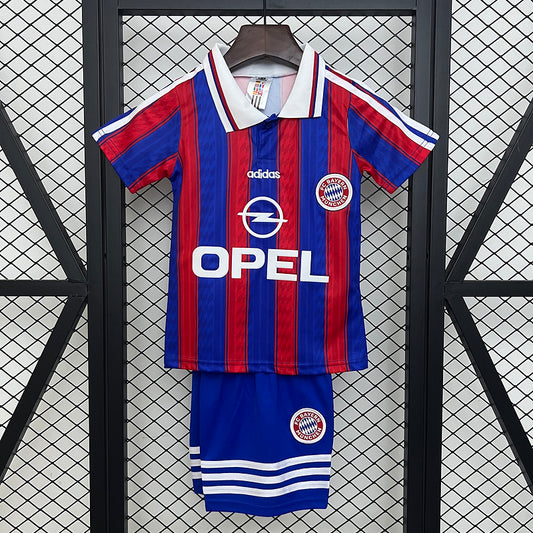 Equipamento Criança Bayern Munich 95/97