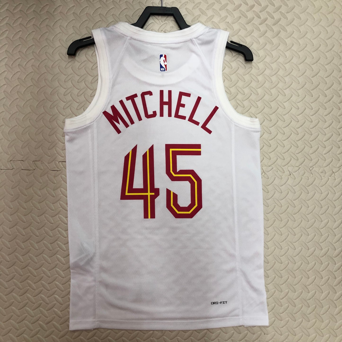 Camisola Cleveland Cavaliers - Donovan Mitchell