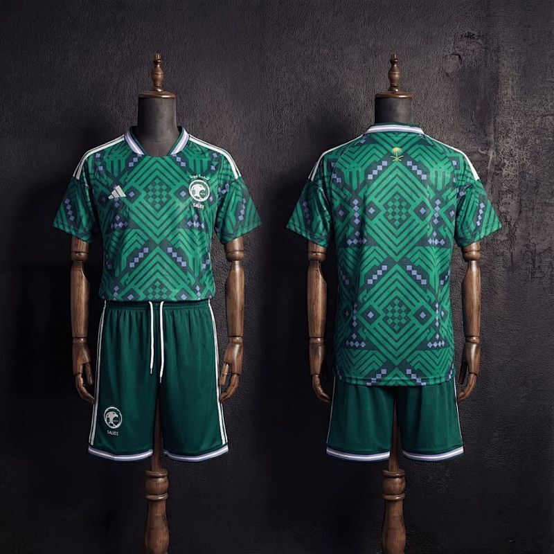 Equipamento Criança Arábia Saudita Principal 2026